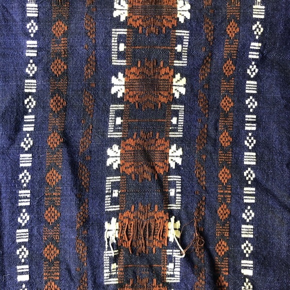Embroidered Guatemalan Aztec Print Shirt. 100% Cotton, size XL. - Picture 7 of 8